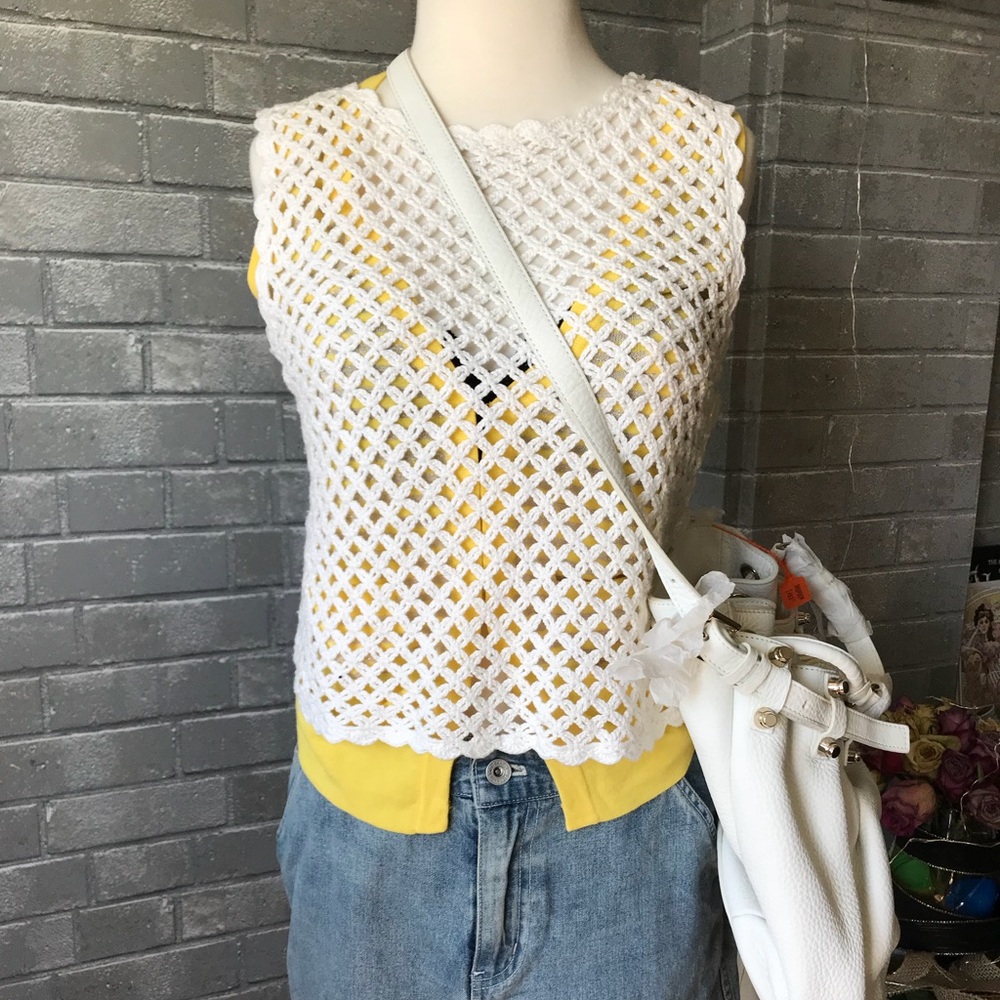 Mellow Yellow: 3-piece outfit
